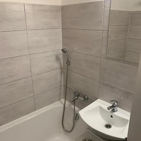 Apartmán Your 4 - With Free Parking Kosice