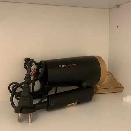 Your 4 - With Free Parking Apartament