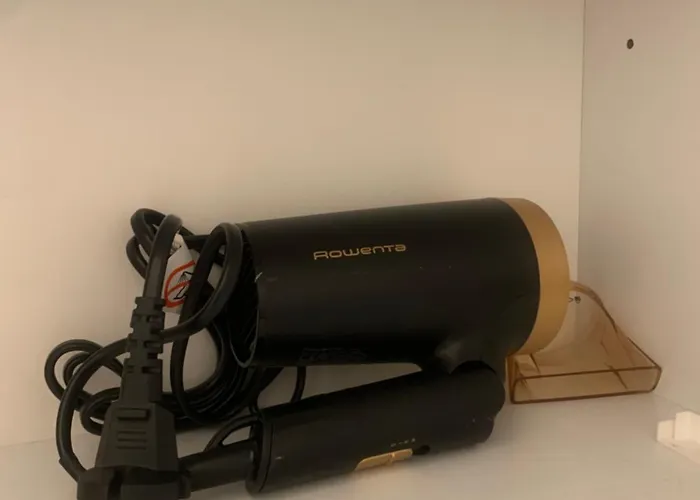 Your 4 - With Free Parking Daire